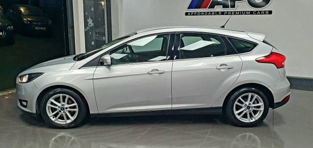 2015 Ford Focus 1.0T EcoBoost Zetec Euro 6 (s/s) 5dr